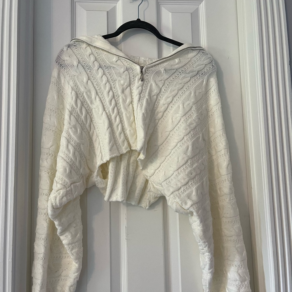 white cable knit crewneck zip up!